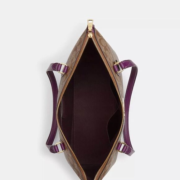 🔥🎁NWT! Coach Gallery Tote Handbag Khaki/Deep Berry Msrp:$378.00 - Picture 4 of 9